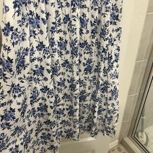 Victoria Jones Woman Blue Floral A-Line Skirt